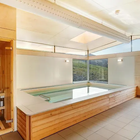 High Grove Holiday home